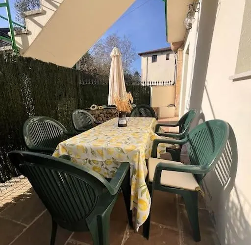 Terraza Bolingas * Comillas